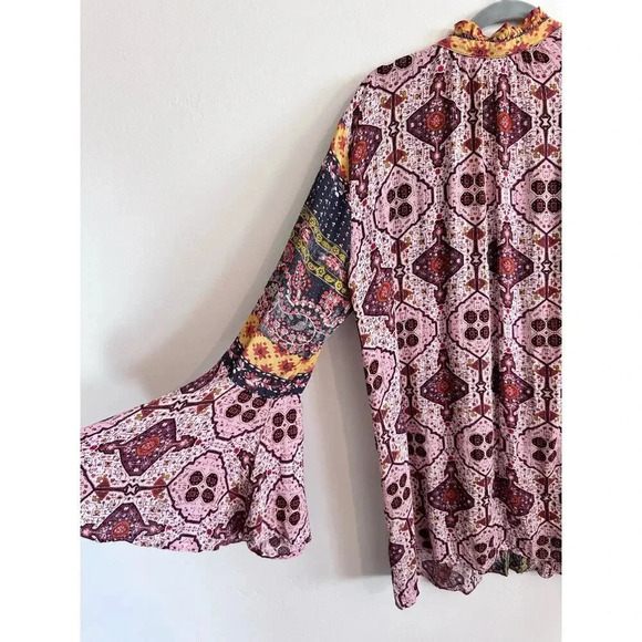 Umgee Daydream Believer Bell Sleeve Boho Paisley Blouse Top Size Large - Picture 7 of 7